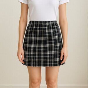 Women Chic Plaid Mini Skirt Black/White with Orange Trim